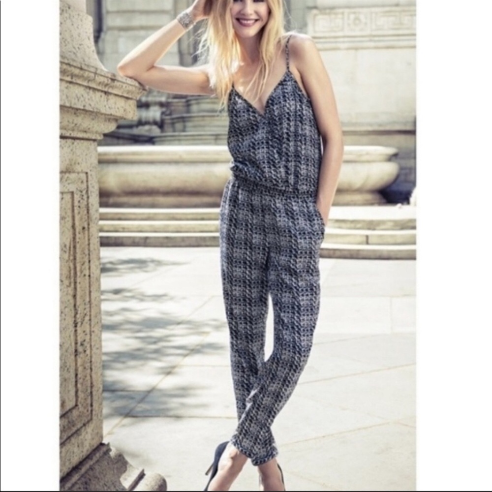 Express Jumpsuit Sz 2 EUC